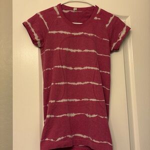 Lululemon pace rival shirt